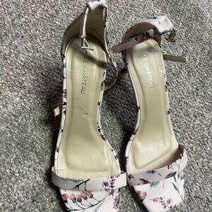 Le Chateau Women's Floral Heels - Cream and Pink